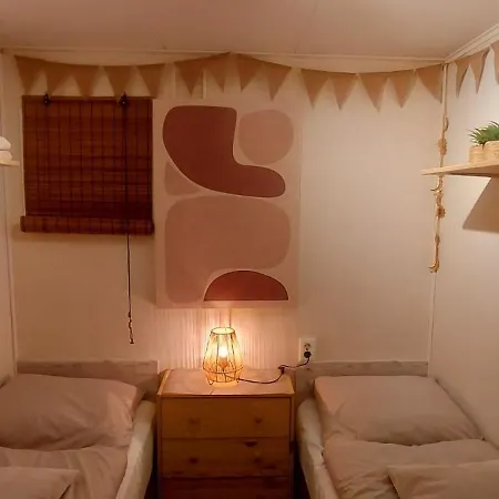 Het Relaxplekje 4 Persoons Prive Hottub フォールトハイゼン