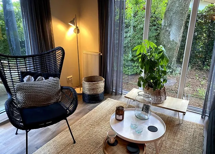 Het Relaxplekje 4 Persoons Prive Hottub