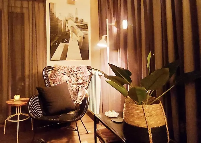 Het Relaxplekje 4 Persoons Prive Hottub 度假居