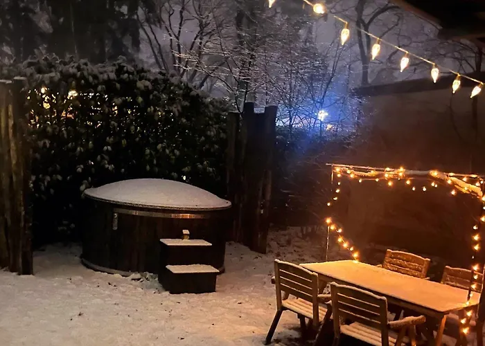 Het Relaxplekje 4 Persoons Prive Hottub